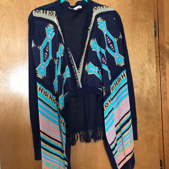 Beautiful Cardigan - Picture 2 of 6